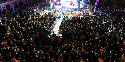  Söke’de Cumhuriyet Coşkusu Kıraç Konseriyle Zirveye Çıktı