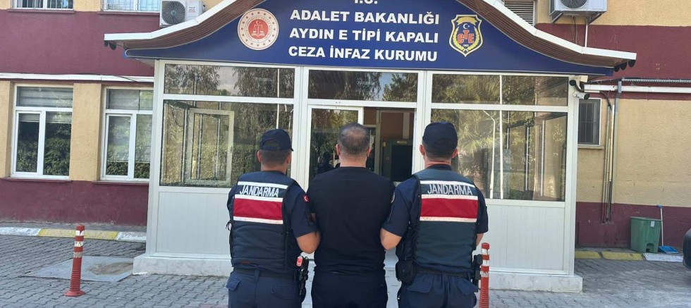 AYDIN’DA JANDARMADAN İKİ AYRI OPERASYON: UYUŞTURUCU VE SİLAHLAR ELE GEÇİRİLDİ, ARANAN HÜKÜMLÜ YAKALANDI