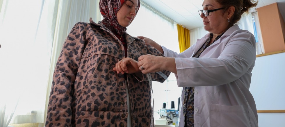 BAŞKAN ÇERÇİOĞLU’NDAN AYDINLI KADINLARA DESTEK