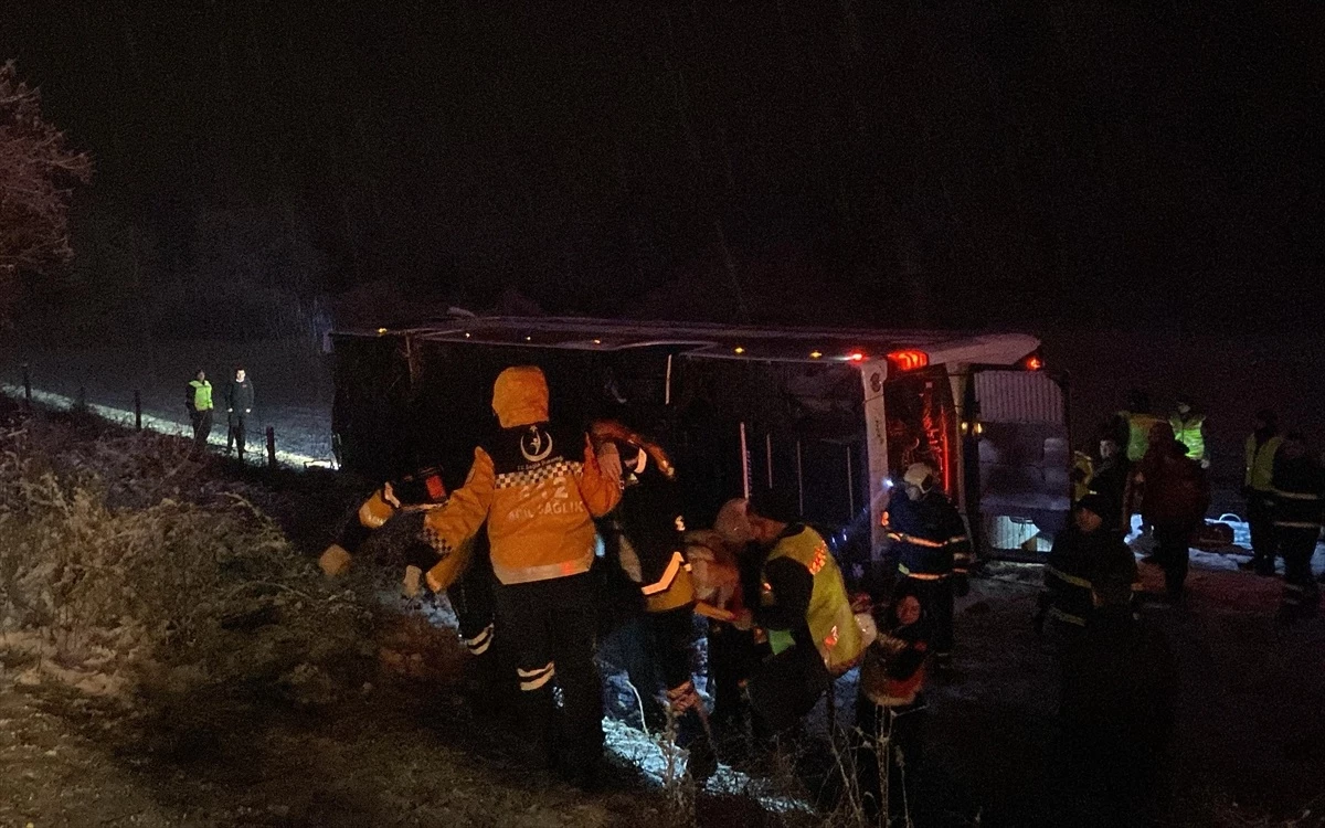 Kastamonu'da yolcu otobüsü tarlaya uçtu: 6 ölü, 33 yaralı