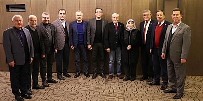 AK Parti Aydın Milletvekili Mustafa Savaş, Partililerle Değerlendirme Toplantısı Düzenledi