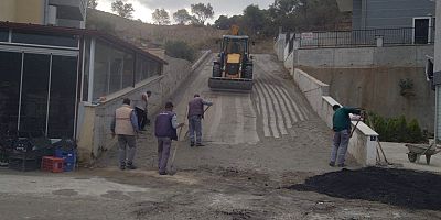 SÖKE BELEDİYESİ SAHA EKİPLERİ, SÖKE’NİN ÇEŞİTLİ YERLERİNDE ÖZENLE ÇALIŞMAYA DEVAM EDİYOR